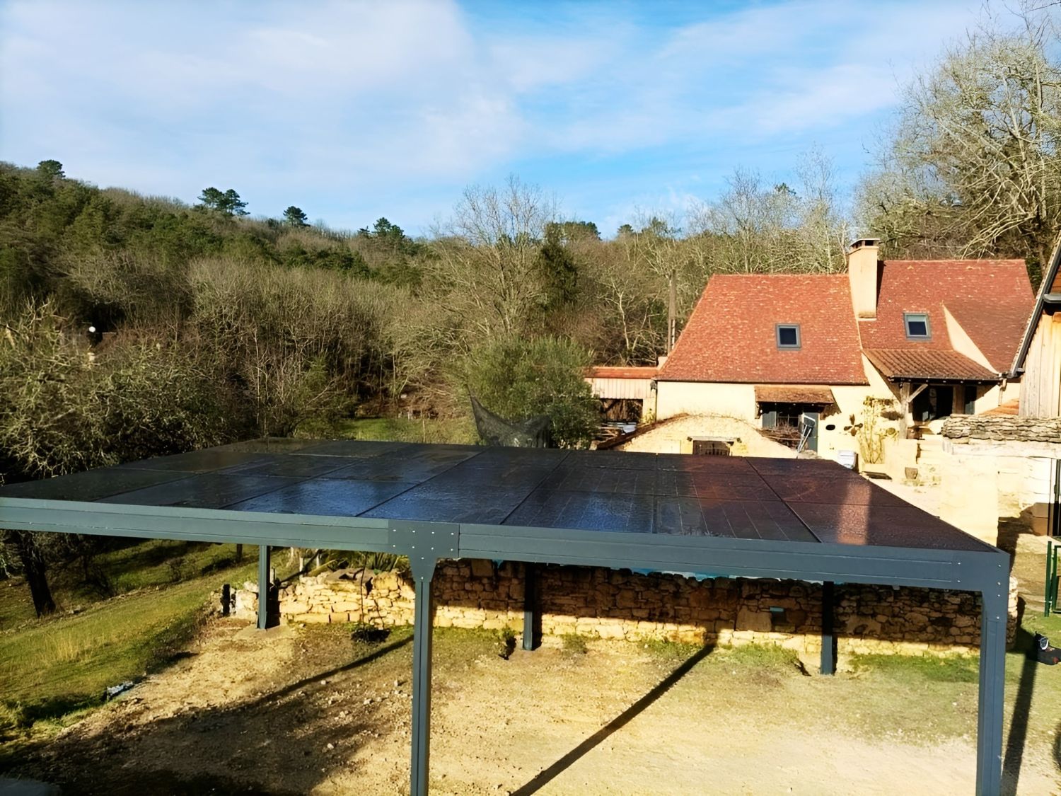 nouvelles réglementations photovoltaïque : carport solaire